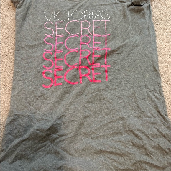 Victoria's Secret Secret Graphic Gray with Pink Accents Sleep Tee, Sz Small - Picture 9 of 10
